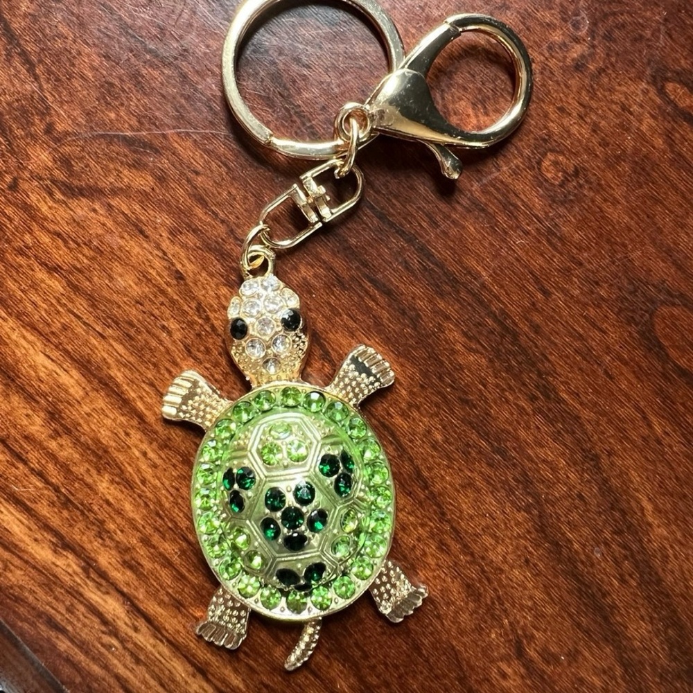 Gold and Green Turtle Keychain